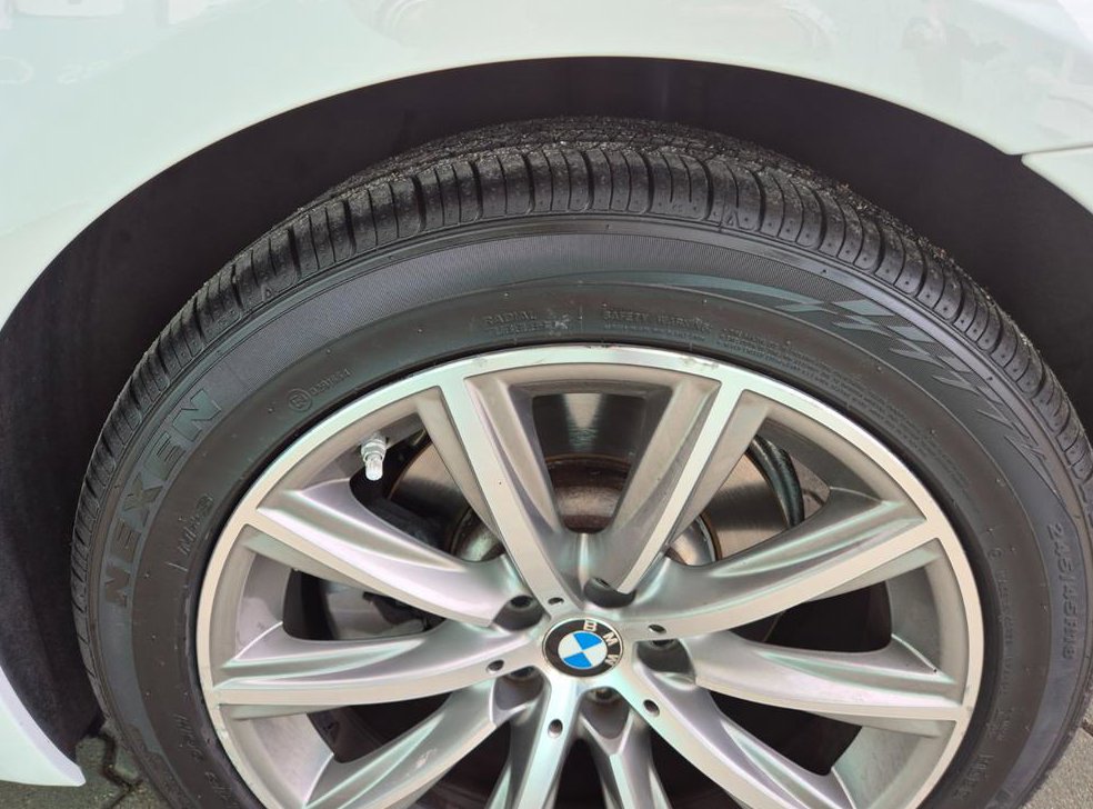 BMW 5시리즈 520i 럭셔리 사진 19