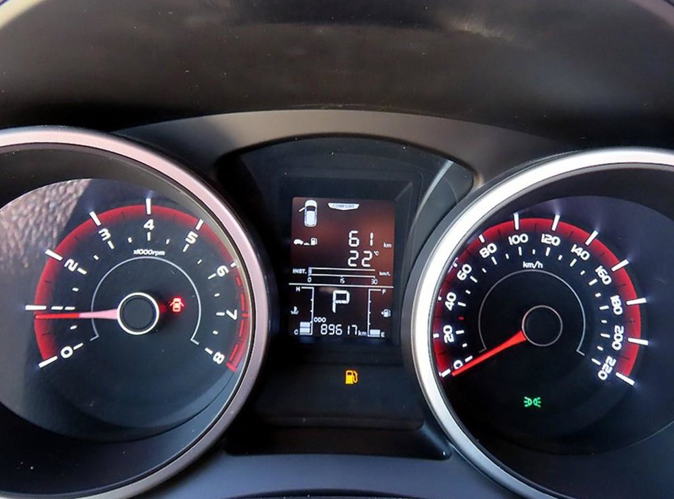 KG모빌리티(쌍용)  티볼리 가솔린 2WD 1.6 VX 사진 8