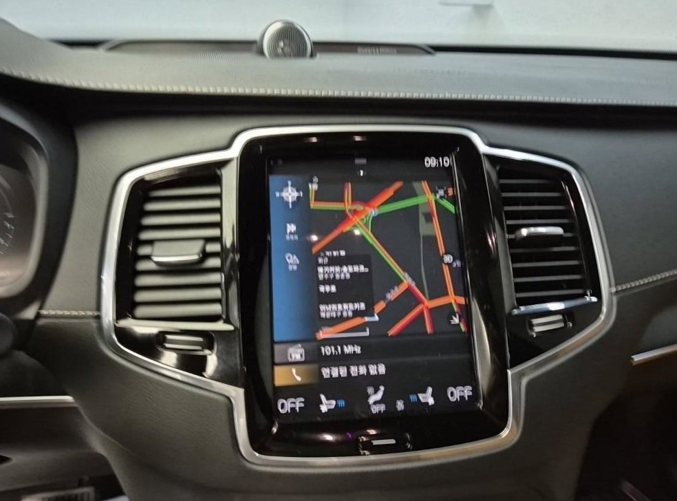 볼보 XC90 2.0 T8 AWD 사진 9