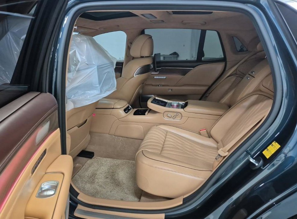 제네시스 G90 3.5T GDI AWD 사진 11
