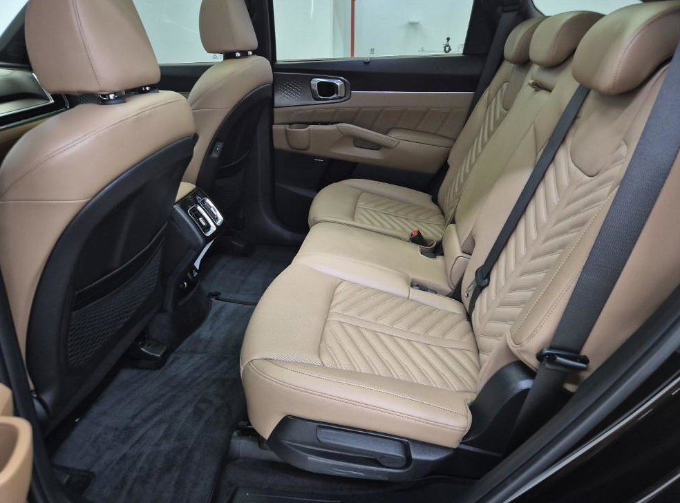 기아 쏘렌토 가솔린 2.5T 4WD 시그니처 사진 12