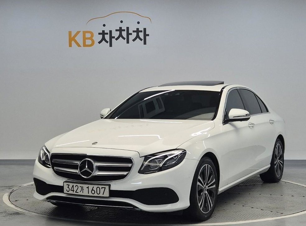 벤츠 E 클래스 E300 아방가르드