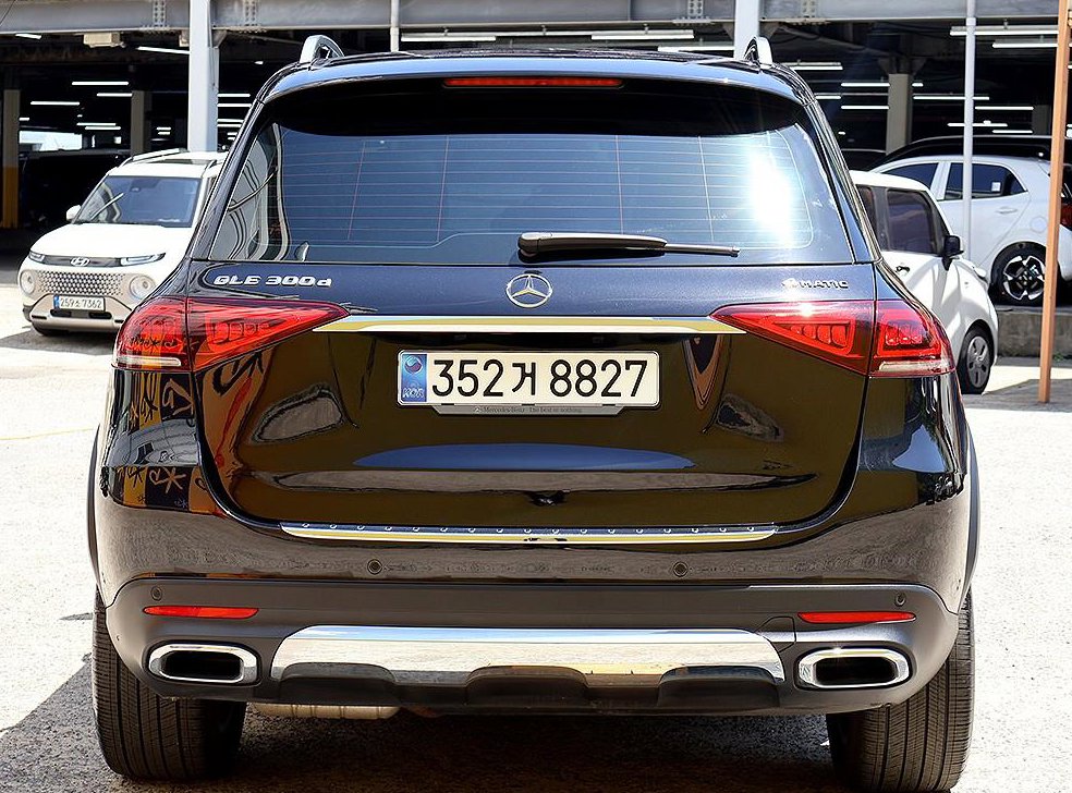 벤츠 GLE 클래스 GLE 300d 4MATIC 사진 3