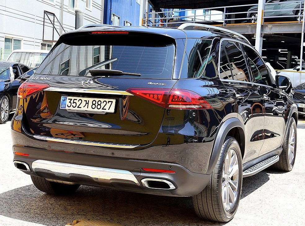 벤츠 GLE 클래스 GLE 300d 4MATIC 사진 4