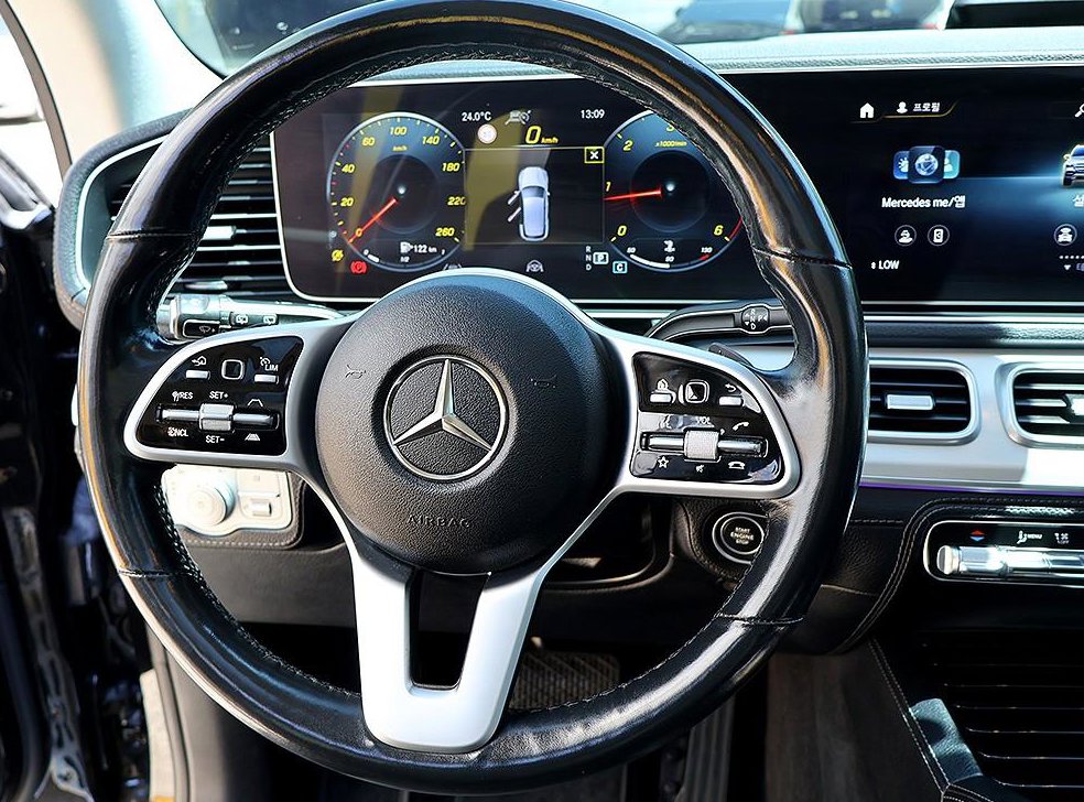 벤츠 GLE 클래스 GLE 300d 4MATIC 사진 8