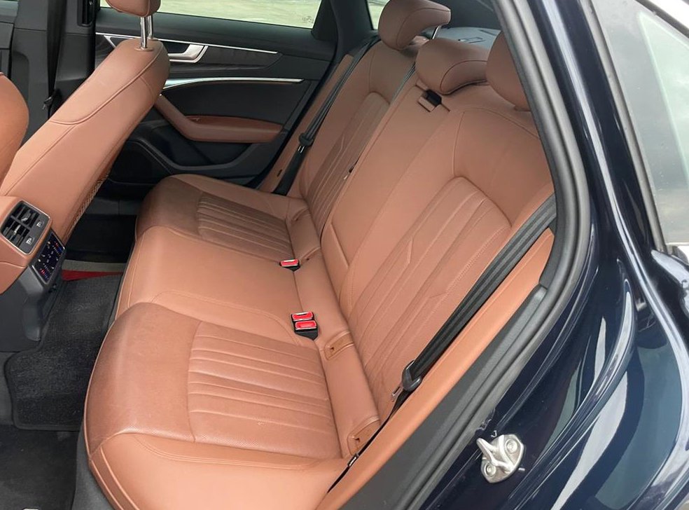 아우디 A6 45 TFSI 콰트로 프리미엄 사진 15