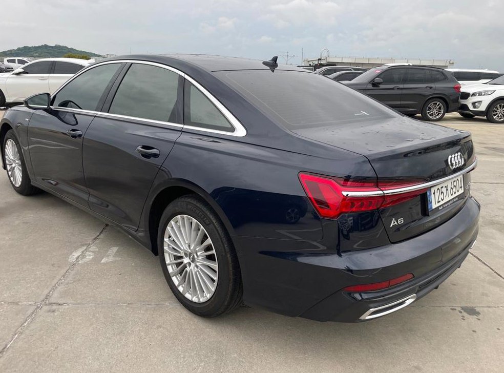 아우디 A6 45 TFSI 콰트로 프리미엄 사진 3