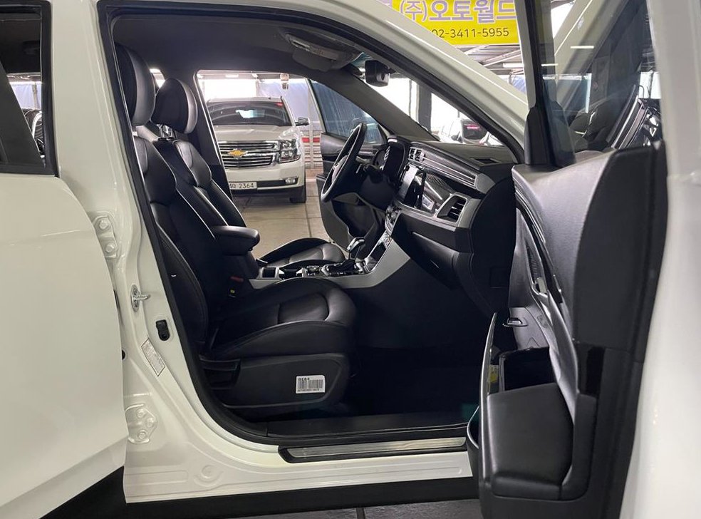 KG모빌리티(쌍용)  코란도 2WD 가솔린 1.5 C7 사진 10