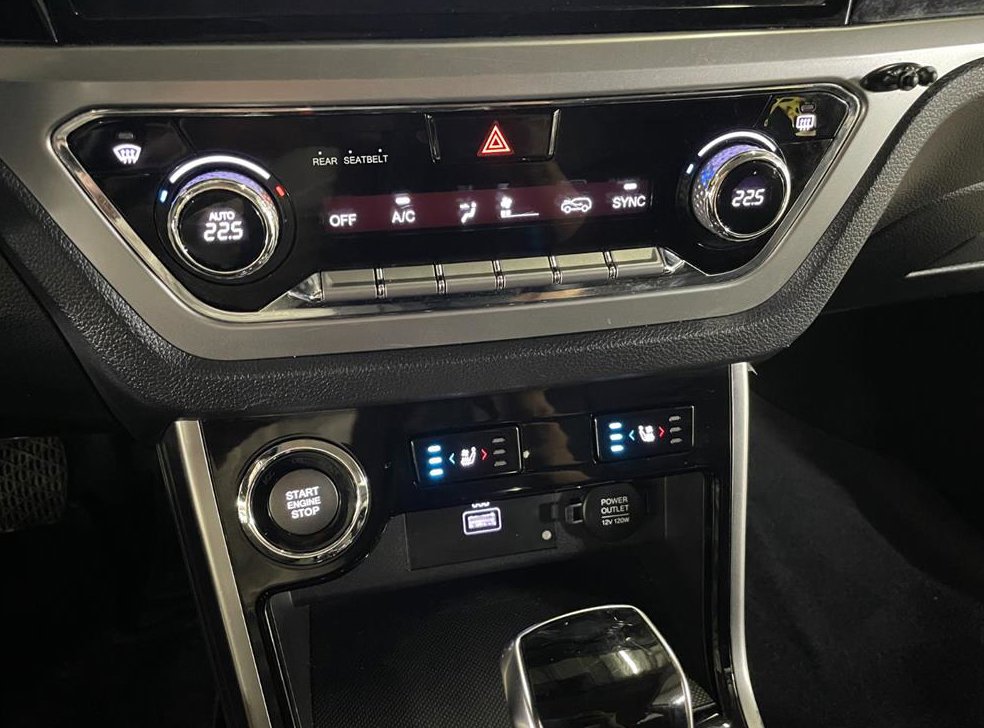 KG모빌리티(쌍용)  코란도 2WD 가솔린 1.5 C7 사진 19