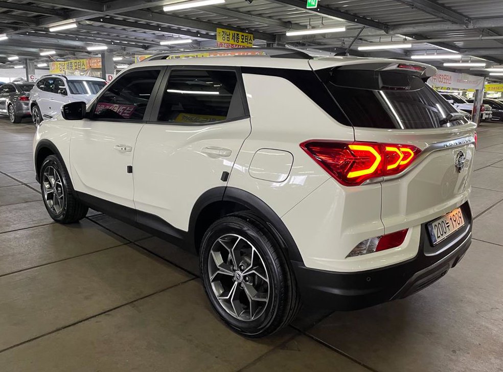 KG모빌리티(쌍용)  코란도 2WD 가솔린 1.5 C7 사진 4
