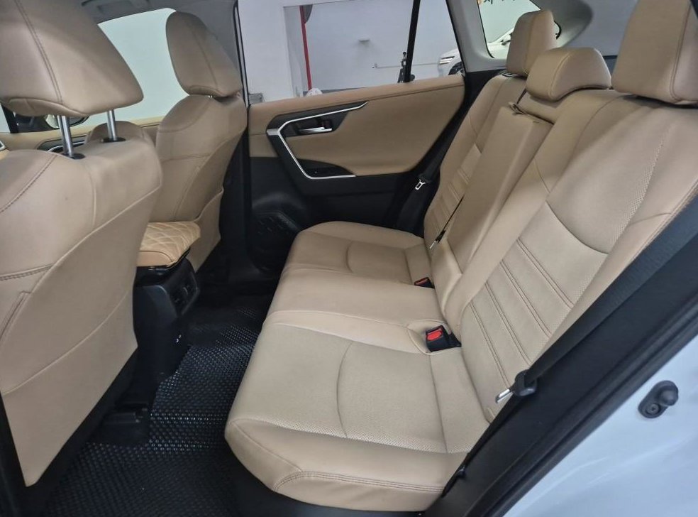 토요타 라브4 2.5 4WD 하이브리드 LTD 사진 12