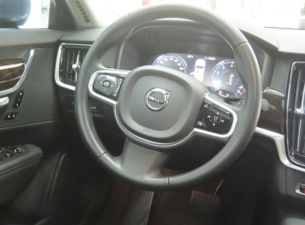 볼보 S90 T5 인스크립션 사진 18