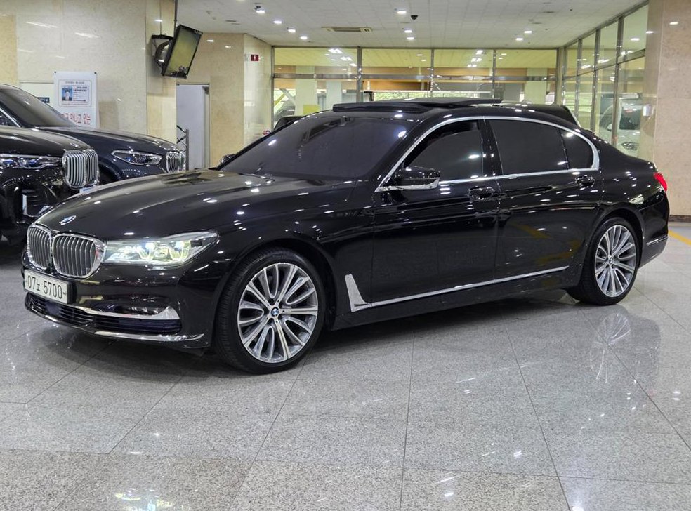 BMW 7시리즈 750Li xDrive 사진 1