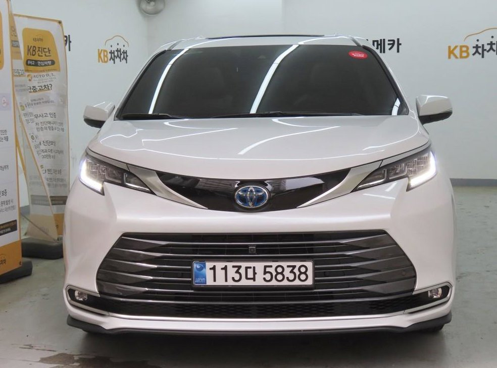 토요타 시에나 2.5 AWD 하이브리드