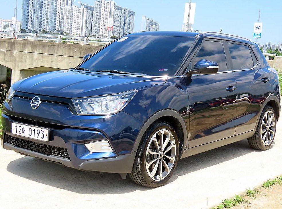 KG모빌리티(쌍용)  티볼리 가솔린 2WD 1.6 LX 사진 2
