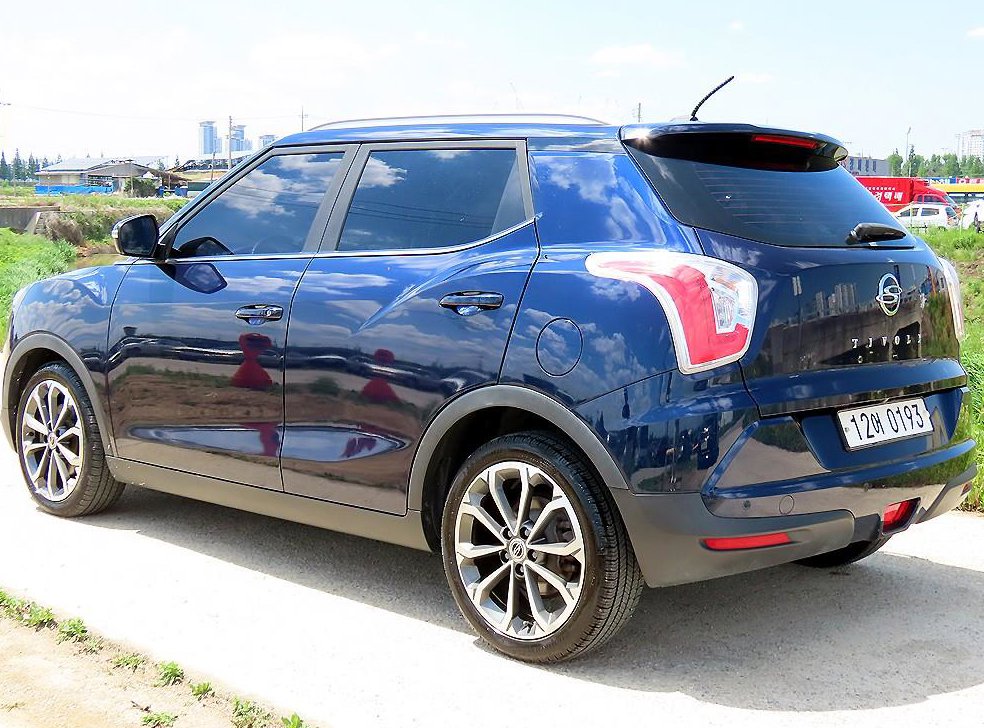 KG모빌리티(쌍용)  티볼리 가솔린 2WD 1.6 LX 사진 3