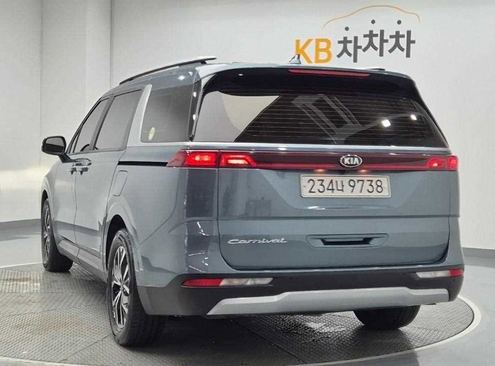 기아 카니발 디젤 9인승 프레스티지 사진 2