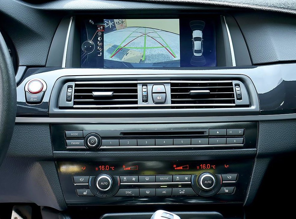 BMW 5시리즈 520d xDrive 사진 10