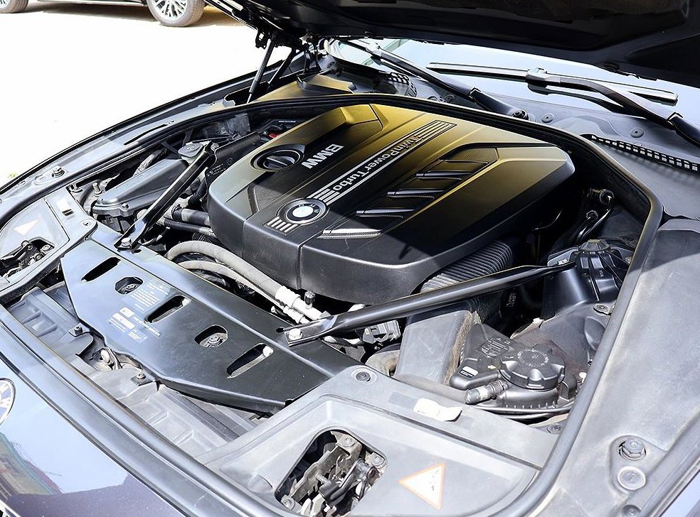 BMW 5시리즈 520d xDrive 사진 20