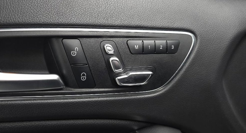벤츠 GLA 클래스 GLA220 사진 19