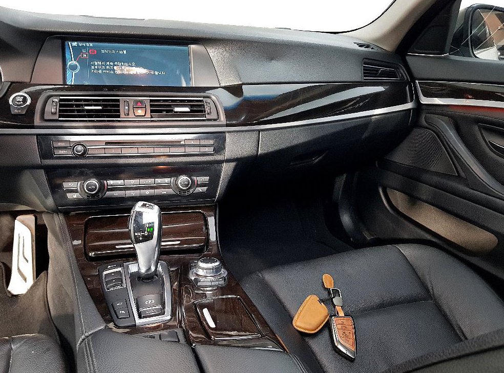 BMW 5시리즈 528i 사진 9