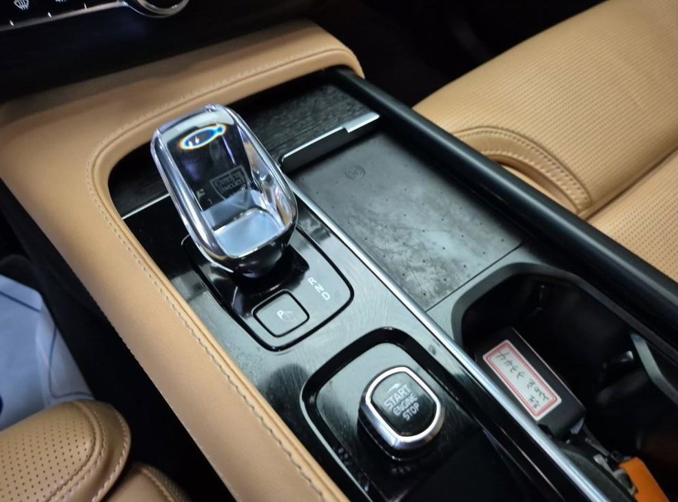 볼보 XC90 2.0 B6 AWD 사진 8