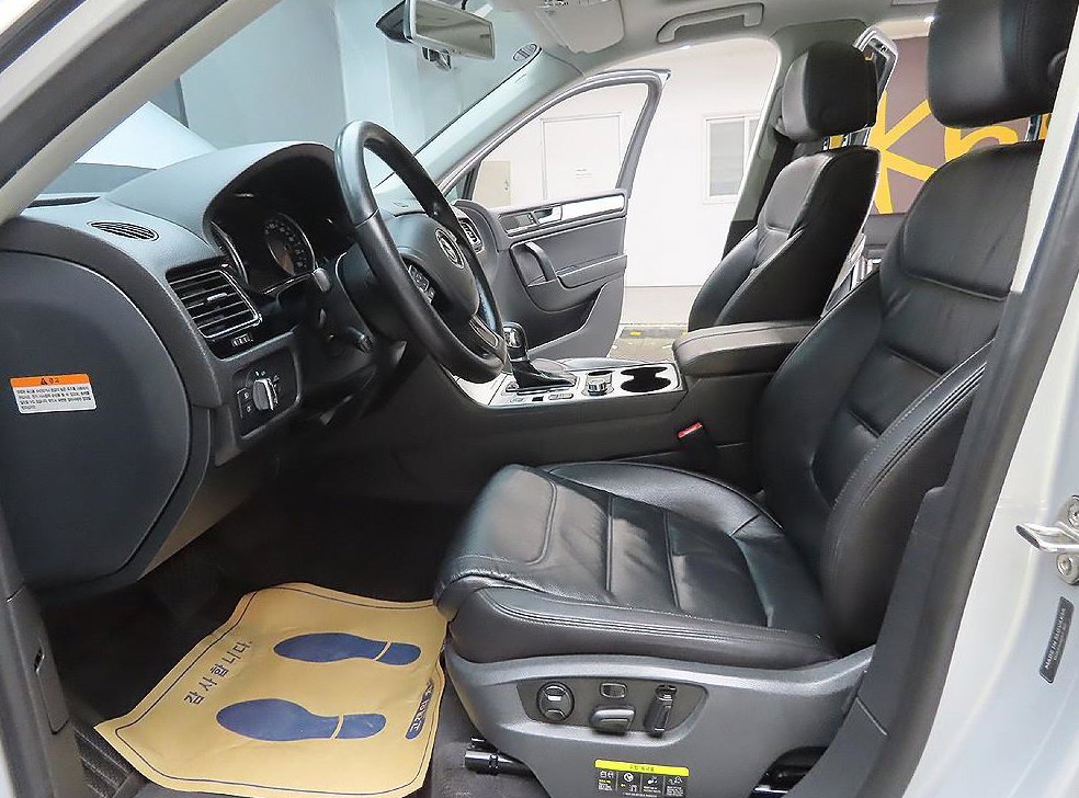 폭스바겐 투아렉 V6 3.0 TDI 블루모션 사진 12