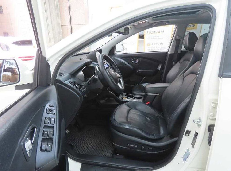현대 투싼 2WD VGT LX20 사진 5