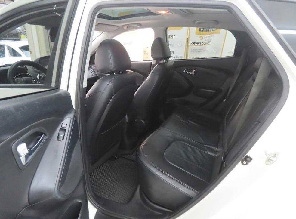 현대 투싼 2WD VGT LX20 사진 6