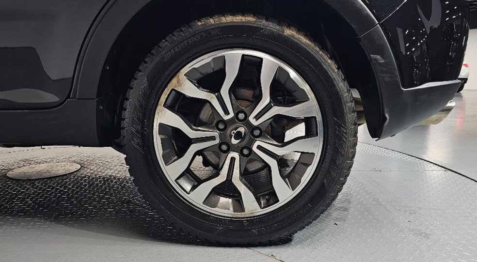 KG모빌리티(쌍용)  코란도 4WD 2.2 익스트림 사진 6