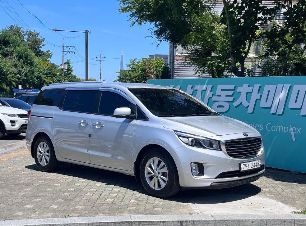 기아 카니발 디젤 11인승 럭셔리