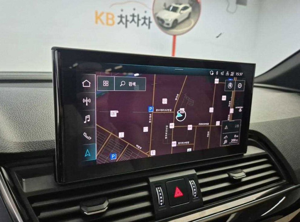 아우디 Q5 45 TFSI 콰트로 프리미엄 스포트백 사진 14