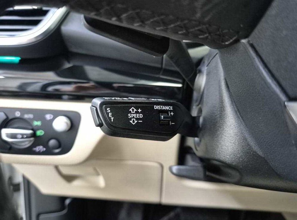 아우디 Q5 45 TFSI 콰트로 프리미엄 스포트백 사진 16