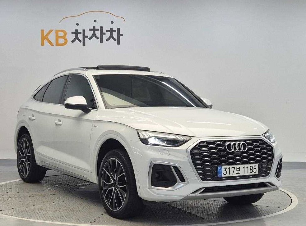 아우디 Q5 45 TFSI 콰트로 프리미엄 스포트백 사진 4