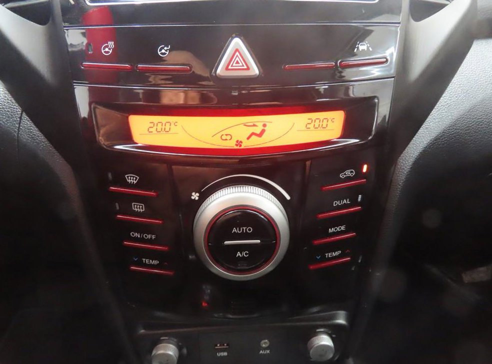 KG모빌리티(쌍용)  티볼리 2WD 가솔린 1.6 IX 사진 12