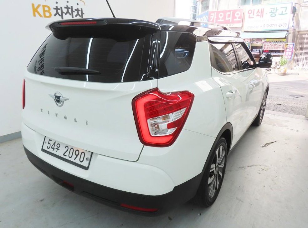KG모빌리티(쌍용)  티볼리 2WD 가솔린 1.6 IX 사진 3