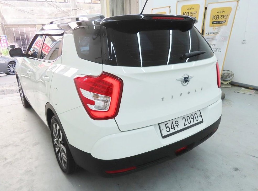 KG모빌리티(쌍용)  티볼리 2WD 가솔린 1.6 IX 사진 4