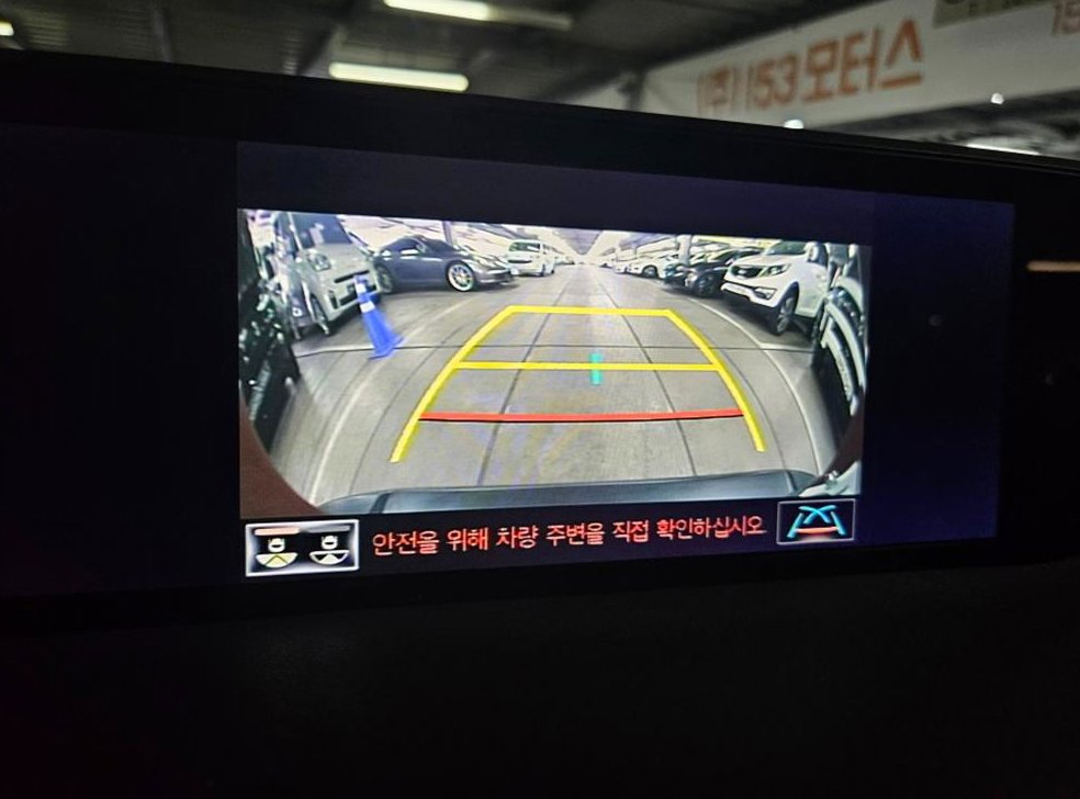 렉서스 UX 2.0 AWD 사진 10