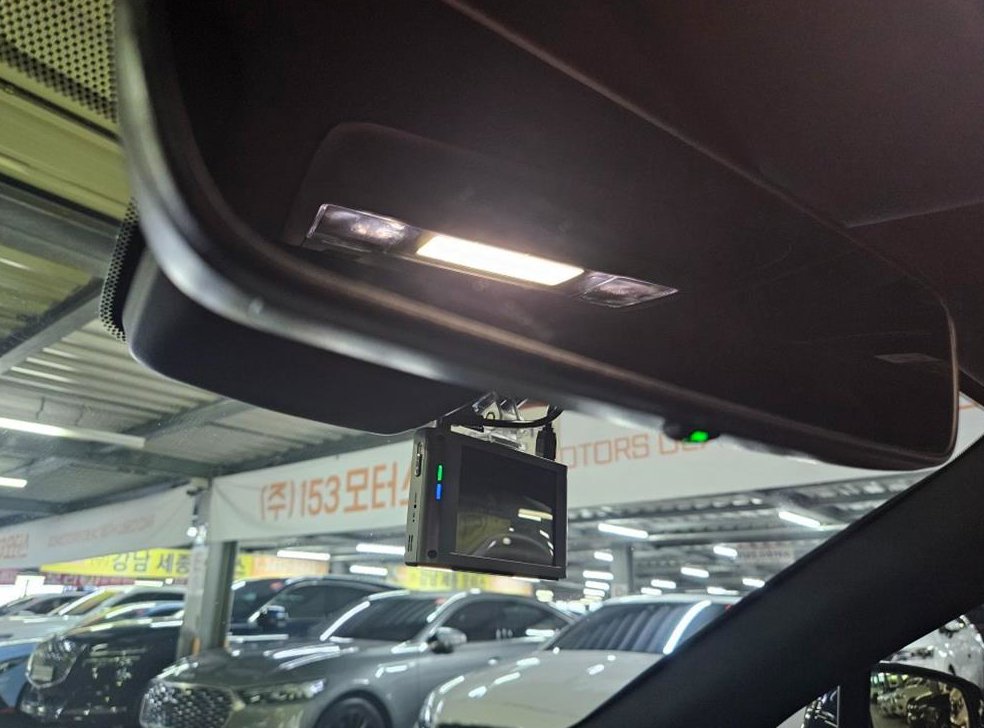 렉서스 UX 2.0 AWD 사진 7