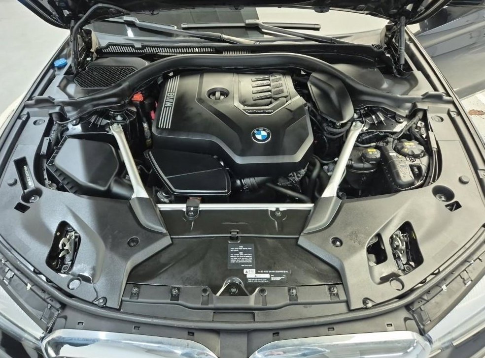 BMW 5시리즈 520i 럭셔리 사진 18