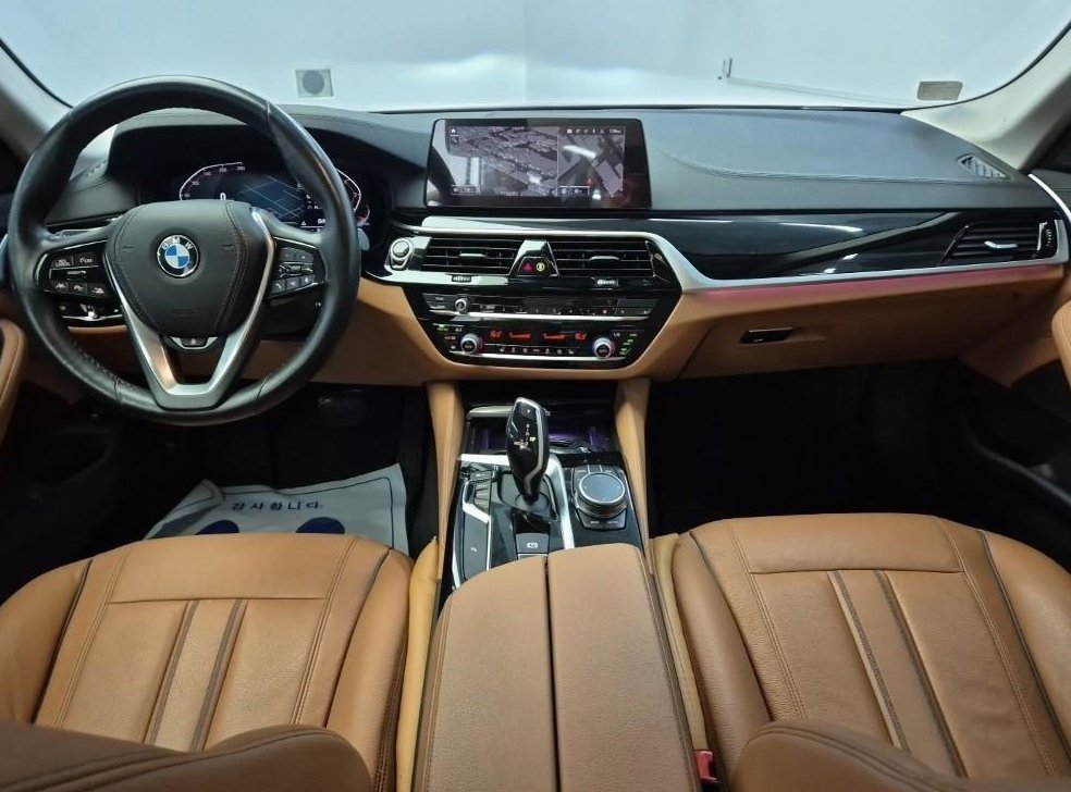 BMW 5시리즈 520i 럭셔리 사진 5