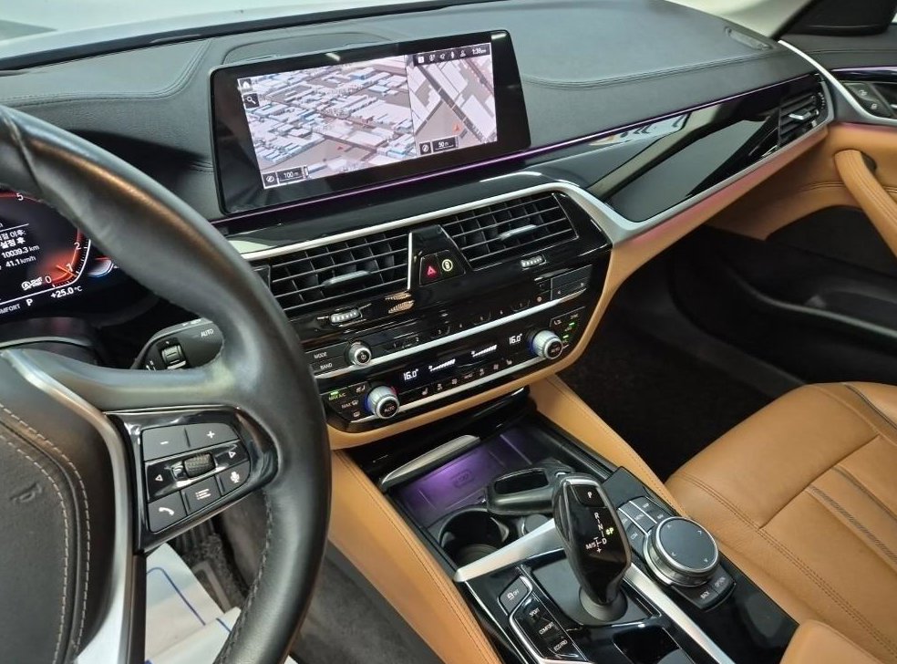 BMW 5시리즈 520i 럭셔리 사진 7