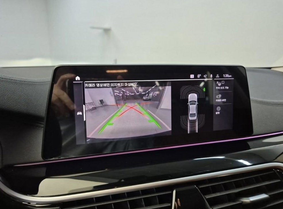 BMW 5시리즈 520i 럭셔리 사진 9
