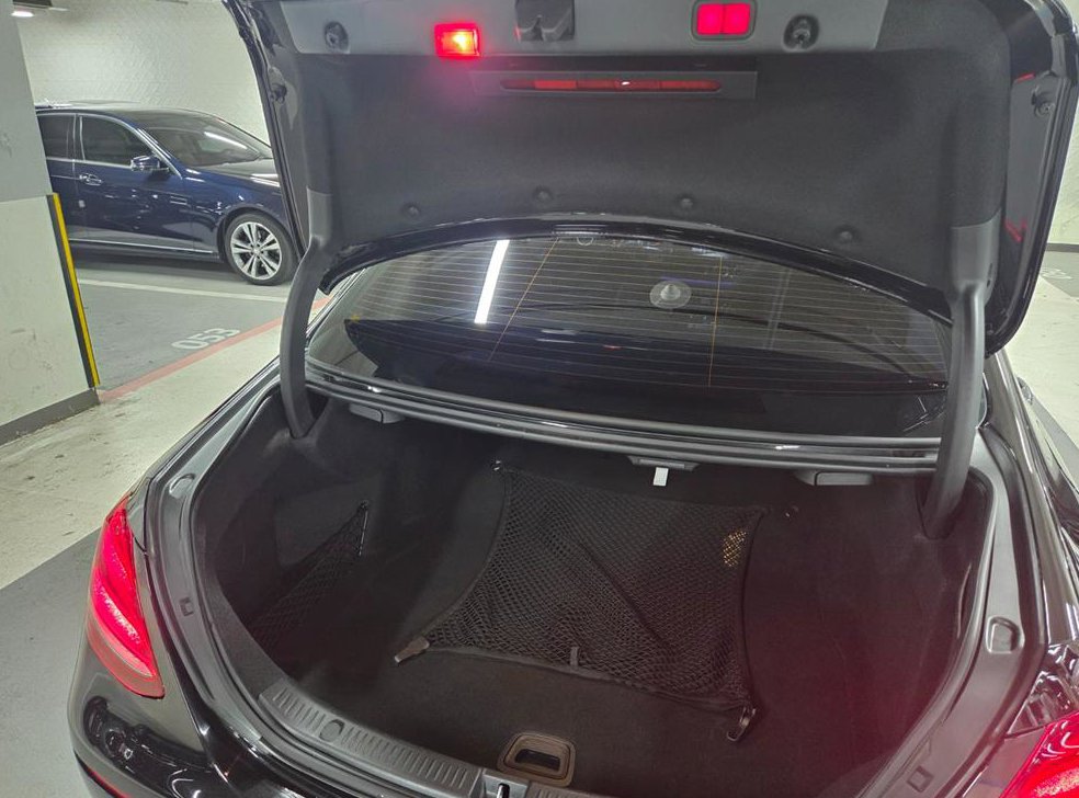 벤츠 E 클래스 E300 4MATIC 아방가르드 사진 17