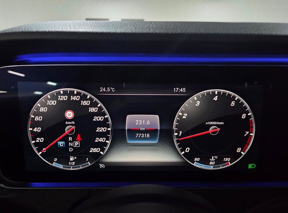 벤츠 E 클래스 E300 4MATIC 아방가르드 사진 7