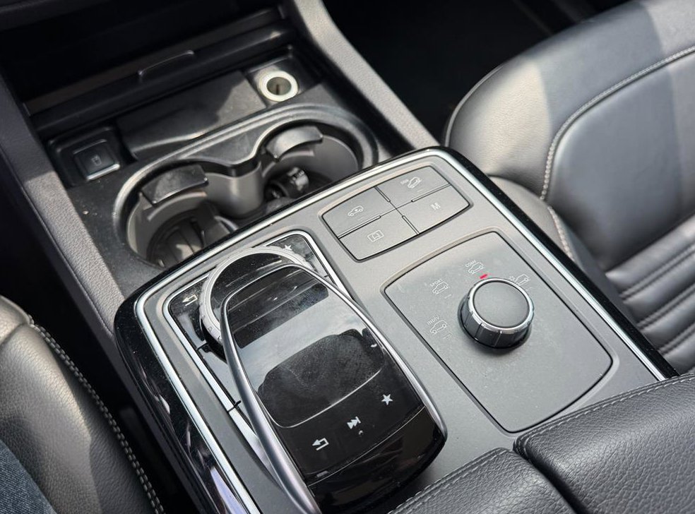 벤츠 GLE 클래스 GLE 350 d 4MATIC 쿠페 사진 13