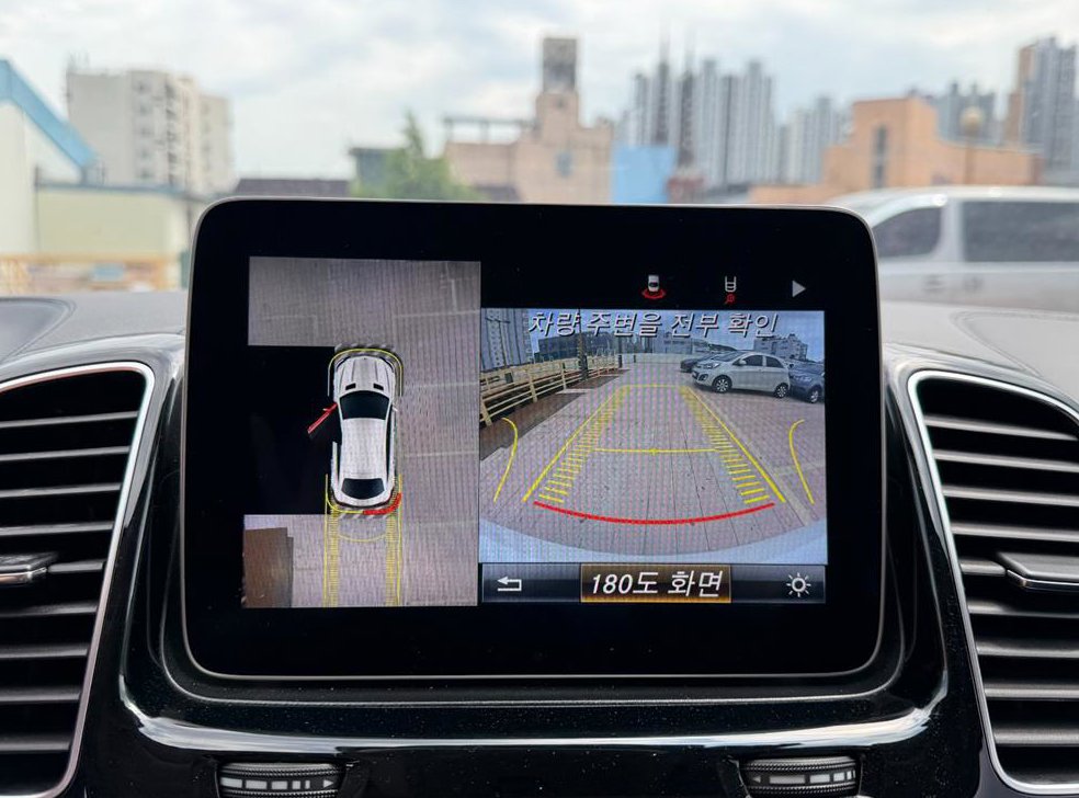 벤츠 GLE 클래스 GLE 350 d 4MATIC 쿠페 사진 17