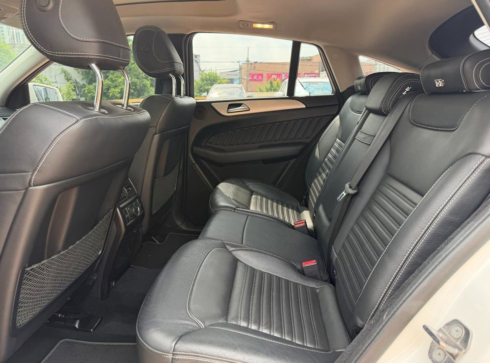 벤츠 GLE 클래스 GLE 350 d 4MATIC 쿠페 사진 8