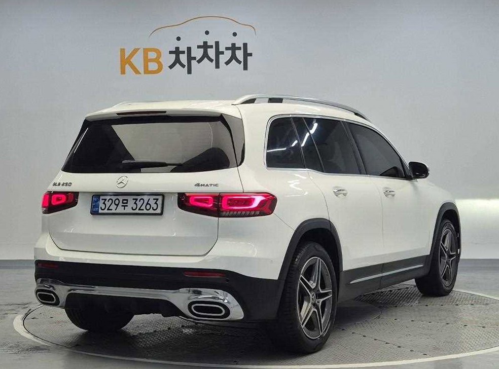 벤츠 GLB 클래스 GLB 250 4MATIC 사진 3