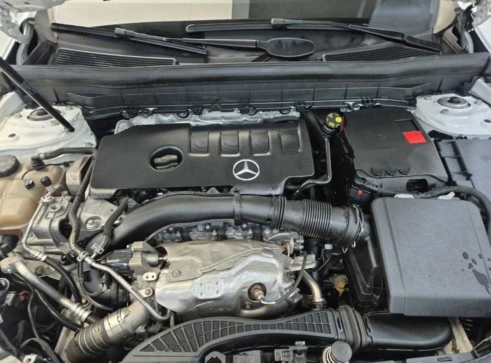 벤츠 GLB 클래스 GLB 250 4MATIC 사진 5